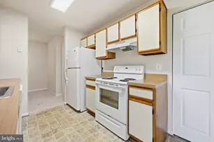 8372 Buttress, Manassas, VA 20110 - Photo 6