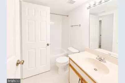 9553 Battery Heights Boulevard #202, Manassas, VA 20110 - Photo 6