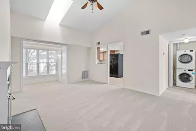 9250 Niki Place #302, Manassas, VA 20110 - Photo 4
