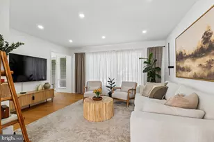 10332 Tito Ct, Manassas, VA 20110 - Photo 4