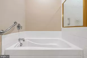 8600 Liberty St, Manassas, VA 20110 - Photo 6