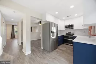 8650 Point of Woods Dr, Manassas, VA 20110 - Photo 16