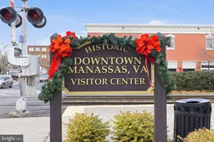 8650 Point of Woods Dr, Manassas, VA 20110 - Photo 38