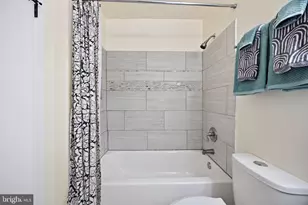 8650 Point of Woods Dr, Manassas, VA 20110 - Photo 26