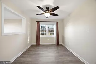 8650 Point of Woods Dr, Manassas, VA 20110 - Photo 10