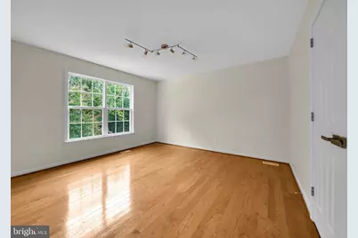 8684 Nagle Street, Manassas, VA 20110 - Photo 32