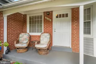 8705 Jackson Ave, Manassas, VA 20110 - Photo 4