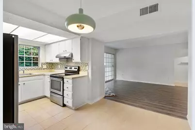 9240 Caspian Way #201, Manassas, VA 20110 - Photo 10