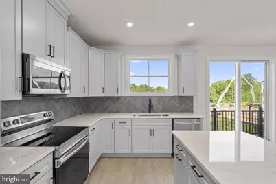 3 Grant Avenue #TAYLOR 28-R2, Manassas, VA 20110 - Photo 4