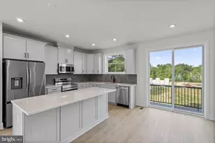 3 Grant Ave, Manassas, VA 20110 - Photo 2