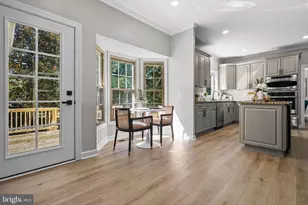 9425 Flowerden Ln, Manassas, VA 20110 - Photo 12