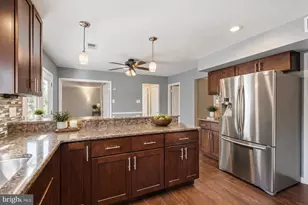 8878 Sweetbriar St, Manassas, VA 20110 - Photo 6