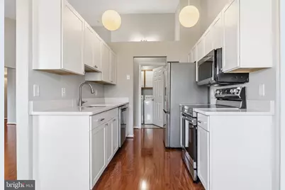 9563 Battery Heights Boulevard #404, Manassas, VA 20110 - Photo 14