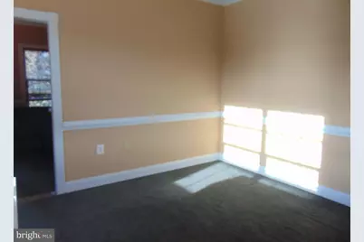 9202 Venture Court, Manassas Park, VA 20111 - Photo 12