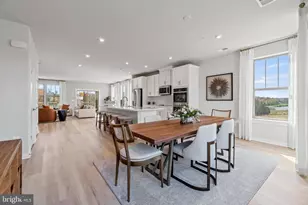 1108B Dabney Dr, Manassas Park, VA 20111 - Photo 4