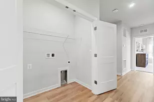 1110B Dabney Dr, Manassas Park, VA 20111 - Photo 18