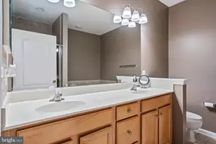 9720 Holmes Pl, Manassas Park, VA 20111 - Photo 16