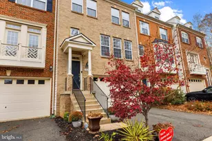 9842 Pickens Pl, Manassas Park, VA 20111 - Photo 2