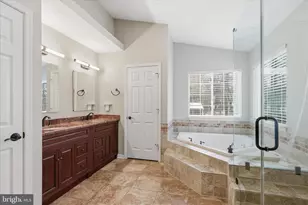 9212 Zachary Ct, Manassas Park, VA 20111 - Photo 30