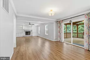 9212 Zachary Ct, Manassas Park, VA 20111 - Photo 18