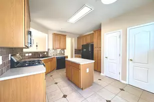9710 Handerson Pl, Manassas Park, VA 20111 - Photo 28