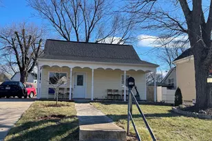 105 Crozet St, Manassas Park, VA 20111 - Photo 1