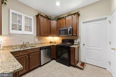 9713 Handerson Place #UNIT 104, Manassas Park, VA 20111 - Photo 12