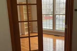 9255 Matthew Dr, Manassas Park, VA 20111 - Photo 4