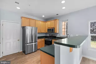 9500 Walker Way, Manassas Park, VA 20111 - Photo 12