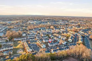 9242 Jessica Dr, Manassas Park, VA 20111 - Photo 8