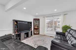 9242 Jessica Dr, Manassas Park, VA 20111 - Photo 4