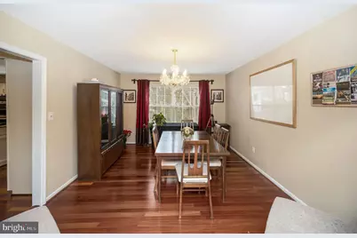 9309 E Carondelet Drive, Manassas Park, VA 20111 - Photo 10