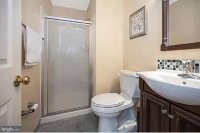 9309 E Carondelet Drive, Manassas Park, VA 20111 - Photo 24