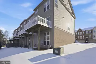 9052 Isabel Ln, Manassas Park, VA 20111 - Photo 36