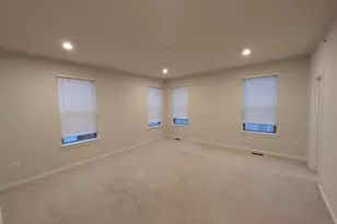 610 Percy Pl, Manassas Park, VA 20111 - Photo 10