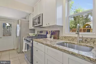 89 Meeker Ct, Manassas Park, VA 20111 - Photo 4