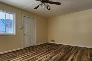 168 Martin Dr, Manassas Park, VA 20111 - Photo 4