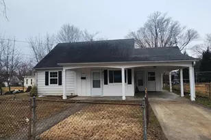 168 Martin Dr, Manassas Park, VA 20111 - Photo 1