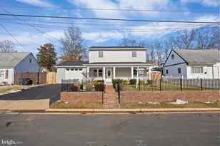 186 Lambert Dr, Manassas Park, VA 20111 - Photo 1