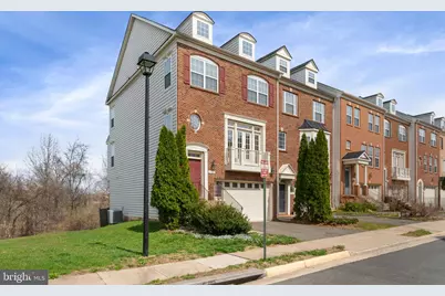 9766 Corbett Circle, Manassas Park, VA 20111 - Photo 2