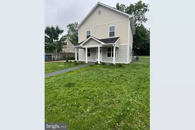 129 Evans Street, Manassas Park, VA 20111 - Photo 1