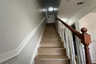 8282 White Pine Dr, Manassas Park, VA 20111 - Photo 10