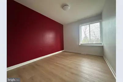 8282 White Pine Drive, Manassas Park, VA 20111 - Photo 22