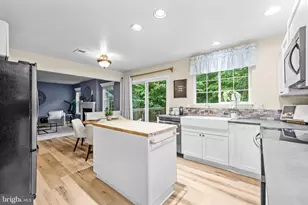 9403 Katelyn Ct, Manassas Park, VA 20111 - Photo 16