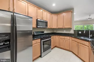 9724 Holmes Pl, Manassas Park, VA 20111 - Photo 2