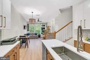 9816 Pickens Pl, Manassas Park, VA 20111 - Photo 8