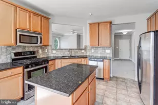 9722 Holmes Pl, Manassas Park, VA 20111 - Photo 14