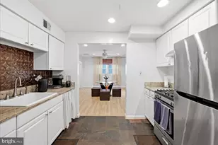 104 Lambert Dr, Manassas Park, VA 20111 - Photo 4