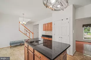 9224 Cynthia St, Manassas Park, VA 20111 - Photo 8