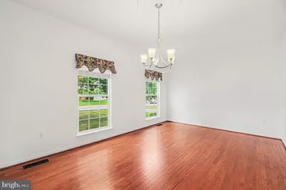9224 Cynthia Street, Manassas Park, VA 20111 - Photo 4